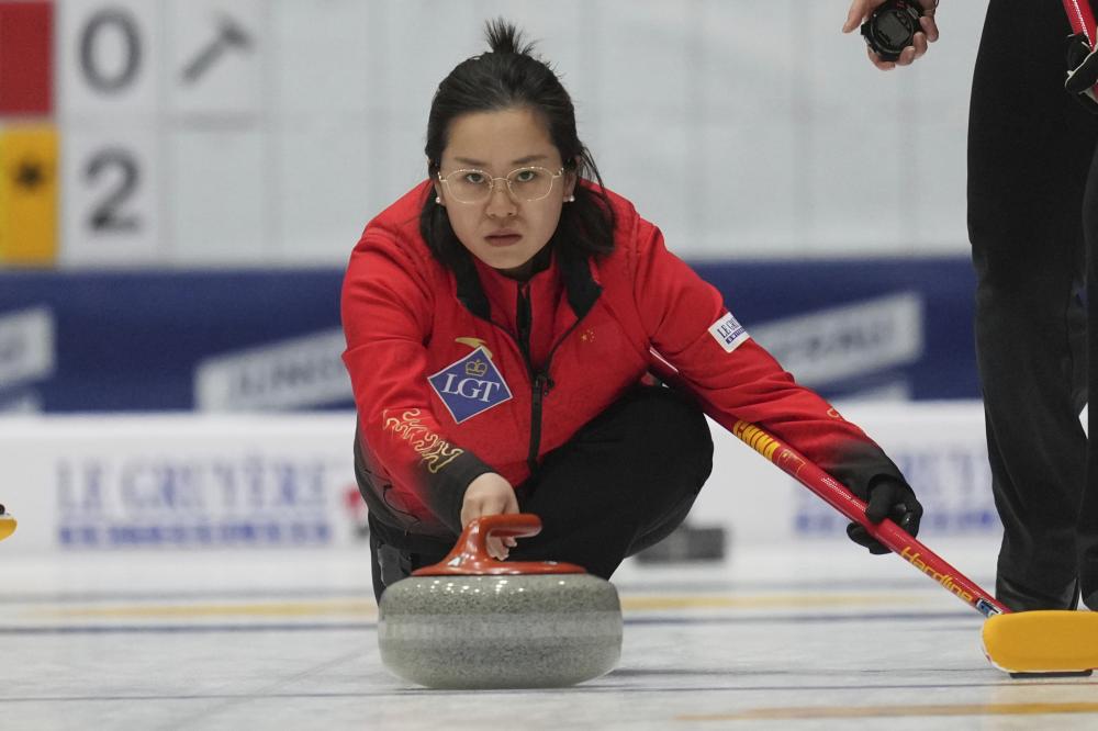 为庆祝美加墨世界杯，与刺客足球鞋融合设计的科8将进行复刻